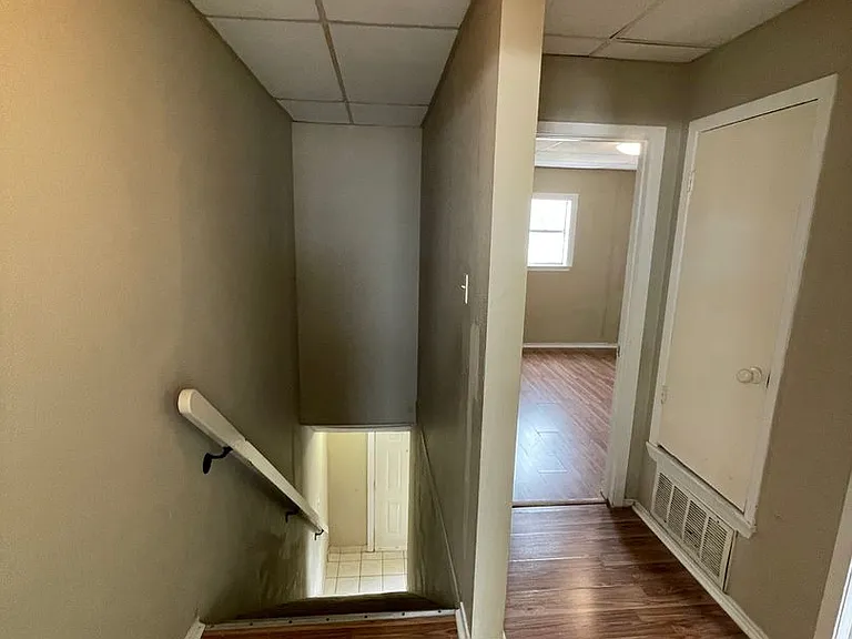 102 S Commonsway Dr #C — Photo 7