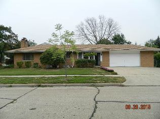 5334 Oakton Street, Skokie, IL 60077