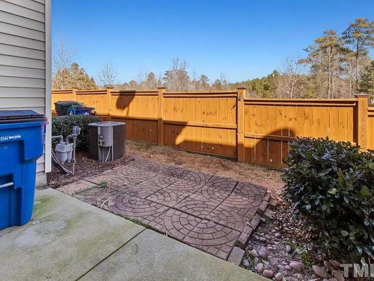 2960 Casona Way — Photo 22