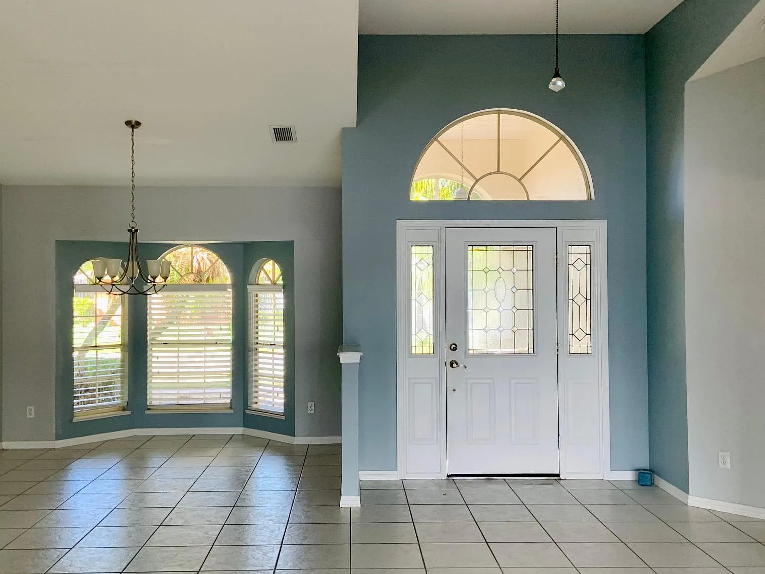 3 bed, 1951 sqft, $2,800 — Photo 4
