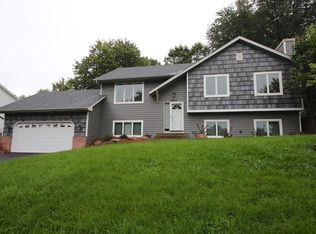 4230 Heine Strasse St, Eagan, MN 55122