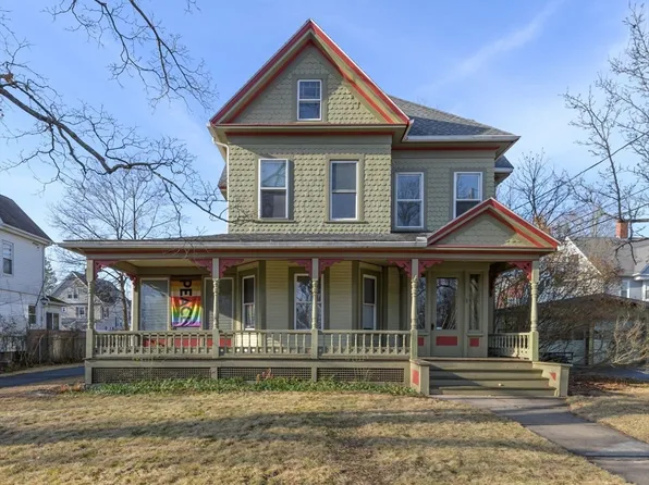 1 Williams St, Holyoke, MA 01040