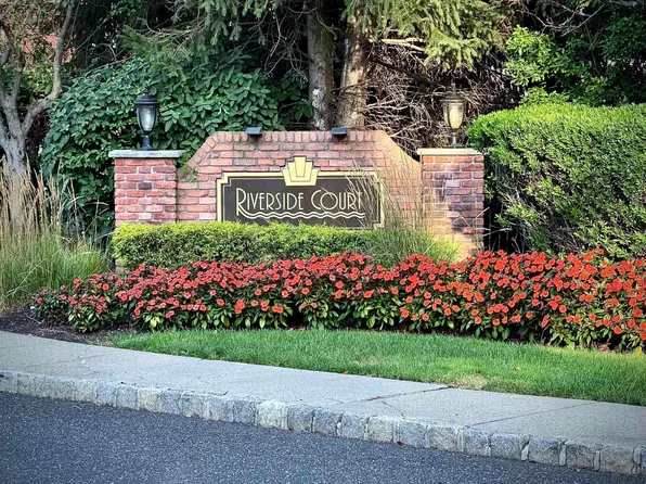 145 Blue Heron Drive image 1 of 22