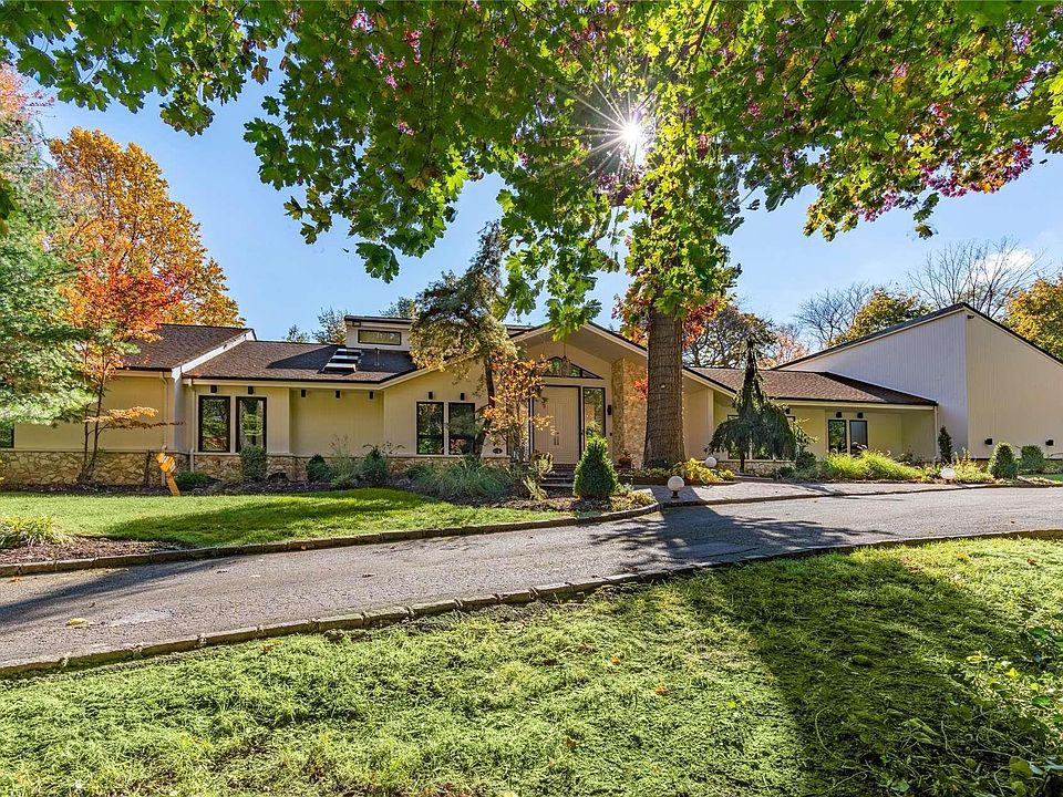 1st image of 12 Mansion Drive