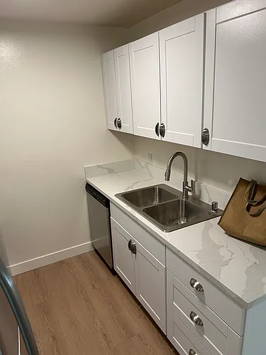 5295 Corteen Pl #105 Photo 1