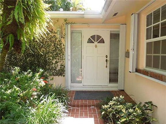 3rd image of 7502 SW 166th Ter