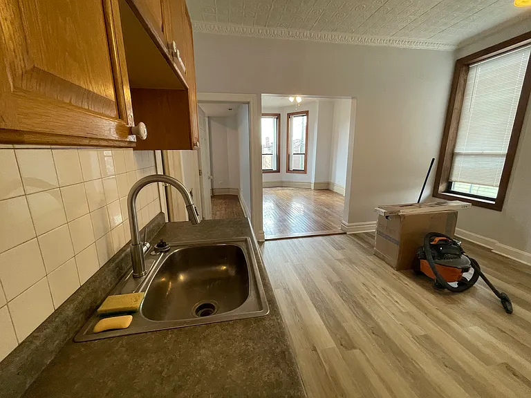 2347 W 24th Pl #2R — Photo 7