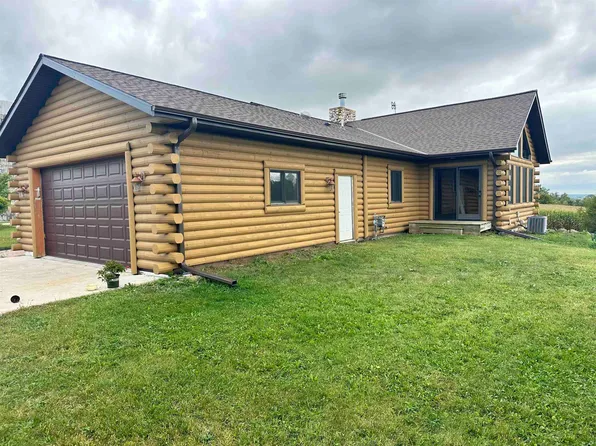 N677 Hoover Rd, Oconomowoc, WI 53066