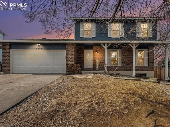 6690 Buffalo Dr, Colorado Springs, CO 80918