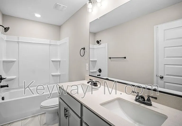 2099 Denmark Ave SE — Photo 19