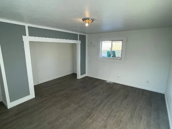 1110 E 6th St, Anaconda, MT 59711