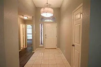 2932 Dover Dr — Photo 3