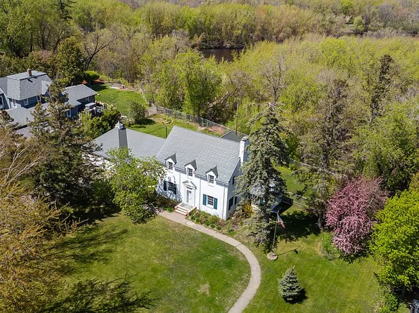415 Bluff Ave, Brainerd, MN 56401