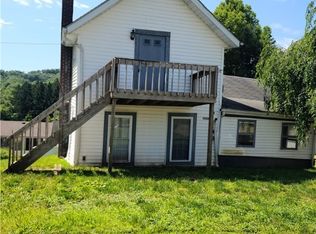 5034 Railroad St, Mineral City, OH 44656