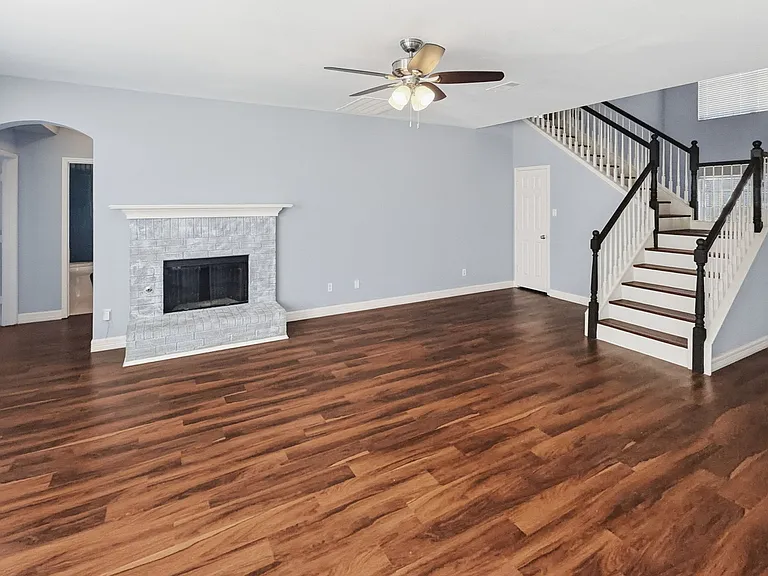 5568 Murton Pl — Photo 4