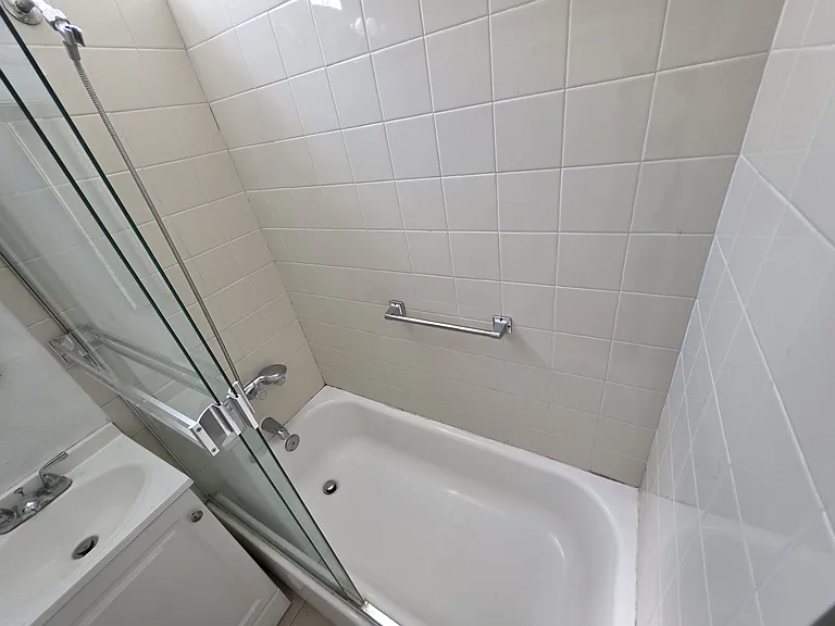 1639 N Kingsley Dr — Photo 14