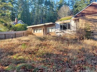 1676 Northlake Way NW, Bremerton, WA 98312