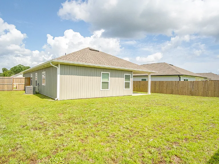 6625 Sun Tree Cir — Photo 32