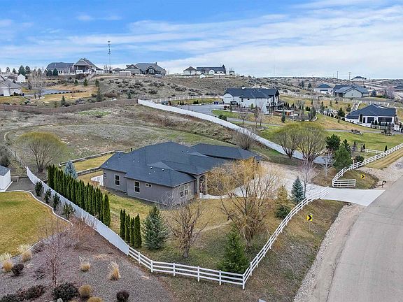 2nd image of 24710 Blessinger Rd