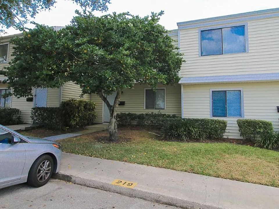 1st image of 219 Debora Ct