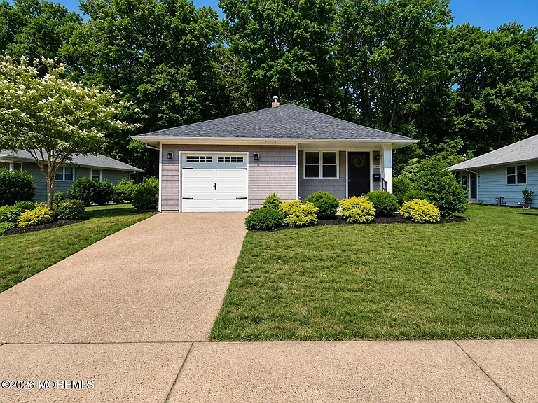 2016 Mount Hope Ln — Photo 2