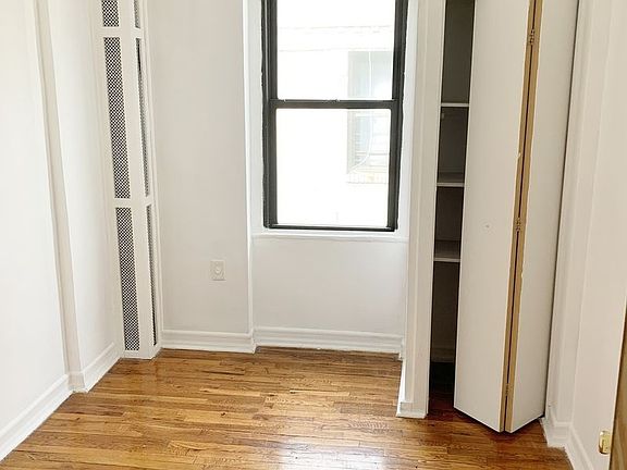 5th image of 2168 35th St APT 5B