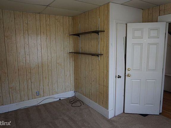 715 Oakland Bed 1