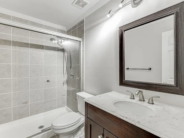 9345 Riverclub Pkwy — Photo 41