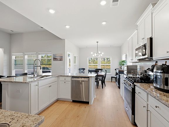 3rd image of 2071 Felicity Pl.