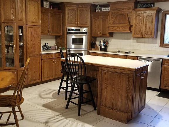 5th image of 501 W Margaret Dr