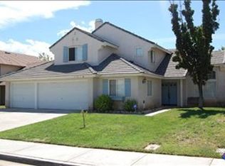 2316 Sycamore Ln, Palmdale, CA 93551