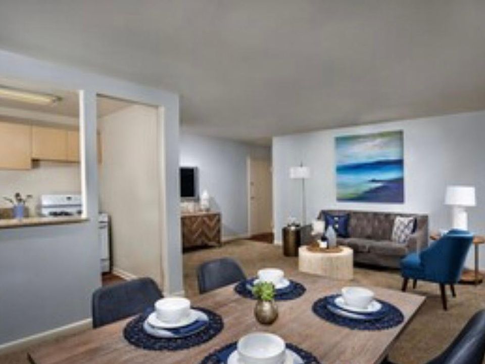 2nd image of 4515 Rena Rd APT 4