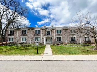 1745 Tiverton Rd UNIT 19, Bloomfield Hills, MI 48304