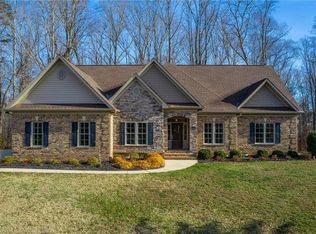 168 Starboard Ct, Stokesdale, NC 27357