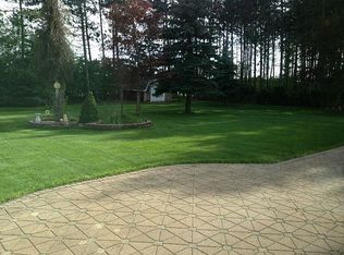 385 S Estates Dr, Gaylord, MI 49735
