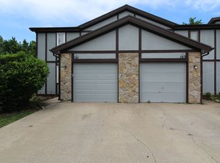101 N Saxony Dr, Olathe, KS 66061