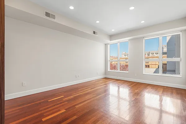 Sold by High Class Realty SB LLC | media 11