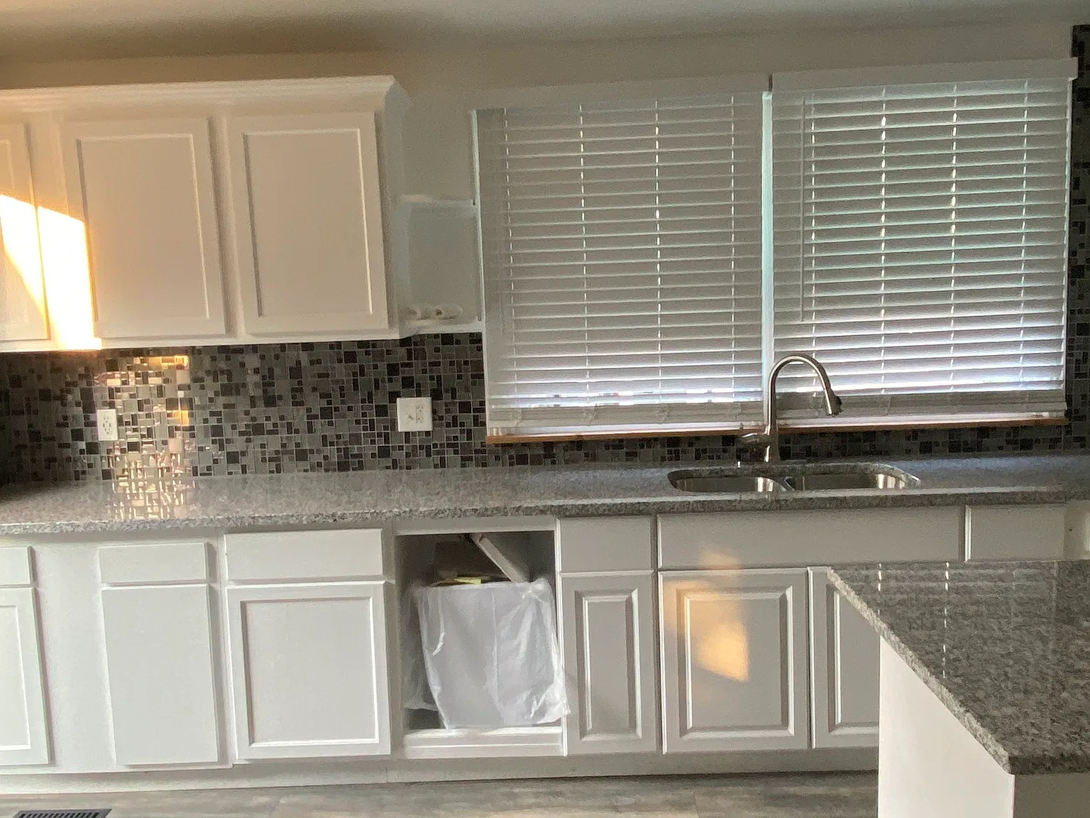 4 bed, 3.0 bath, 1257 sqft, $1,800 — Photo 4