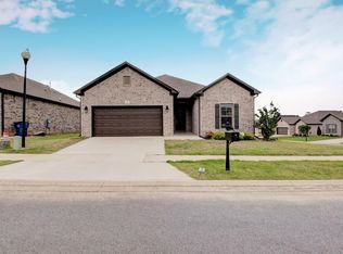 10 Luke Ct, Maumelle, AR 72113
