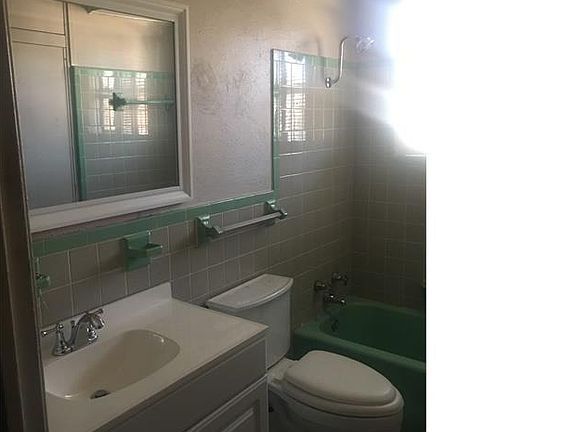 3rd image of 2229 Kerwin Dr