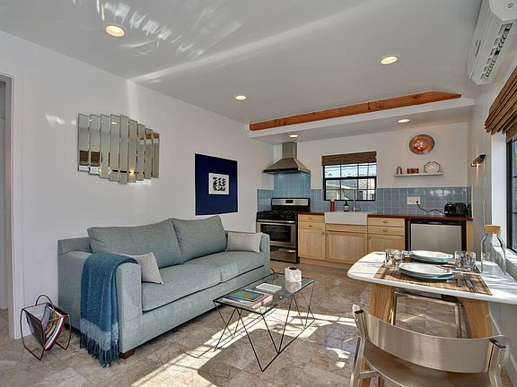 2nd image of 5827 Willoughby Ave #4