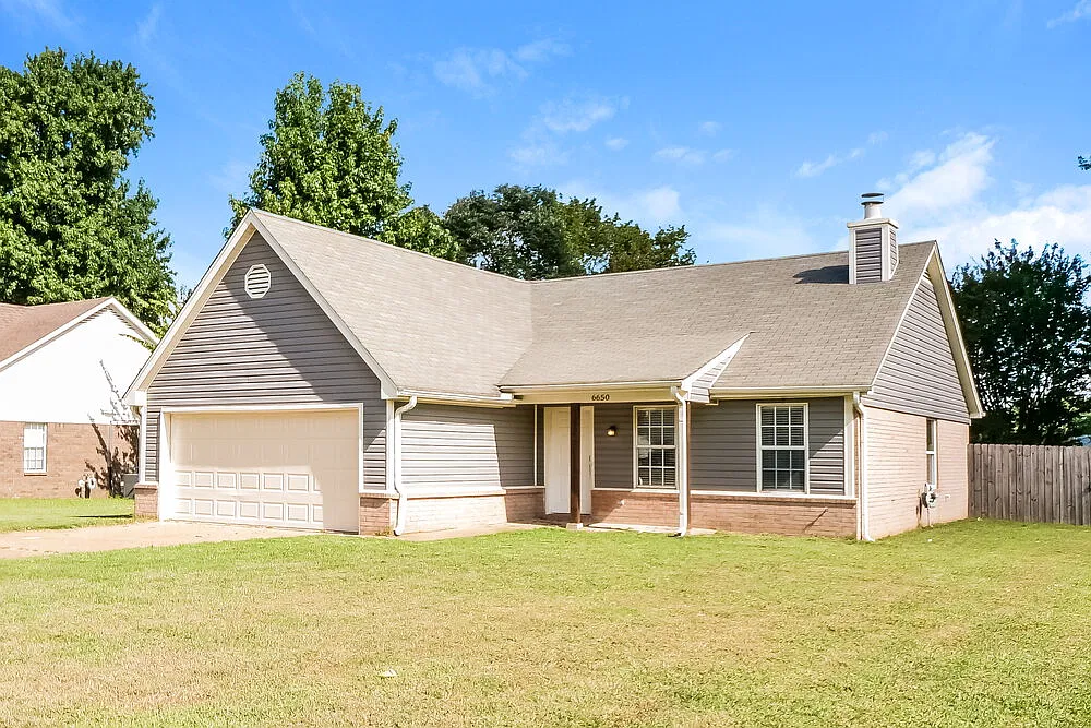3 bed, 2.0 bath, 1538 sqft, $2,140 — Photo 3