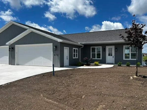 812 Lakeview Ln, Ripon, WI 54971