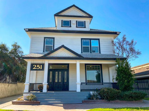 251 N Blackstone Ave