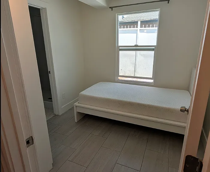 1101 W Vernon Ave #11 — Photo 2