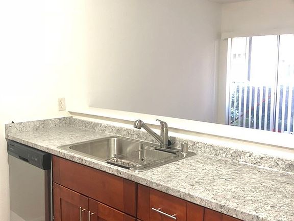 5th image of 1001 W Stevens Ave Unit 142