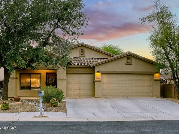 8271 N Rocky Brook Dr, Tucson, AZ 85743