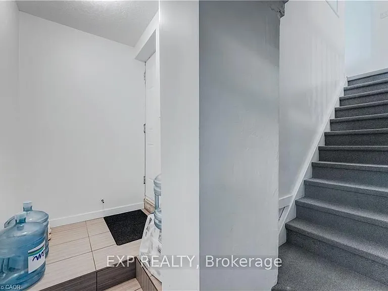 487 East Ave #5 — Photo 38