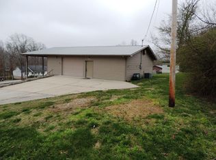 48 Hickory St, Crossville, TN 38555