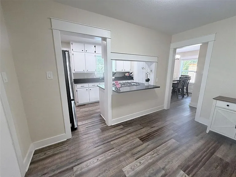 1512 Lexington St — Photo 3